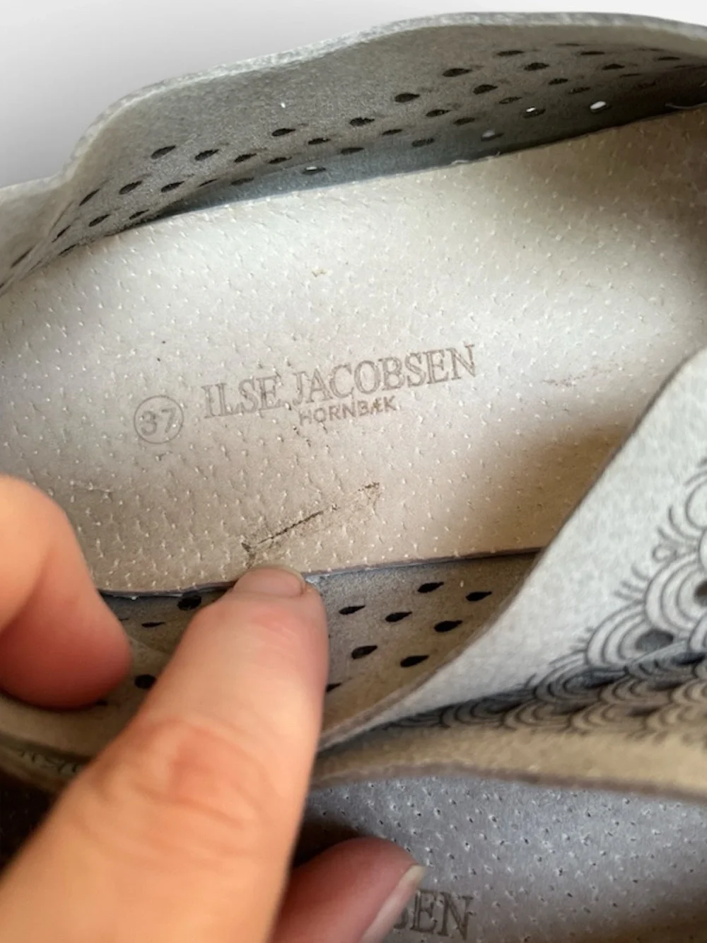 Ilse Jacobsen Tulip 139 Perforated Slip-On Sneakers Flat Size EU 37